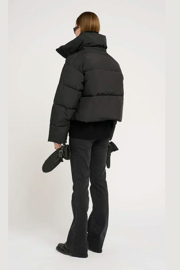 PinaraGZ Short Puffer - Black