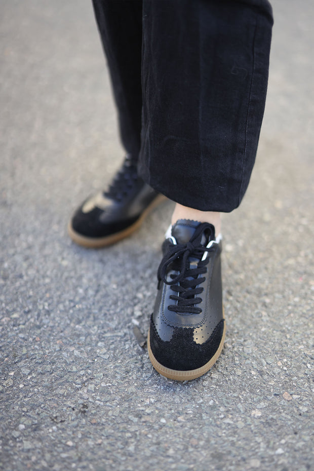 Bryce Sneakers - Black