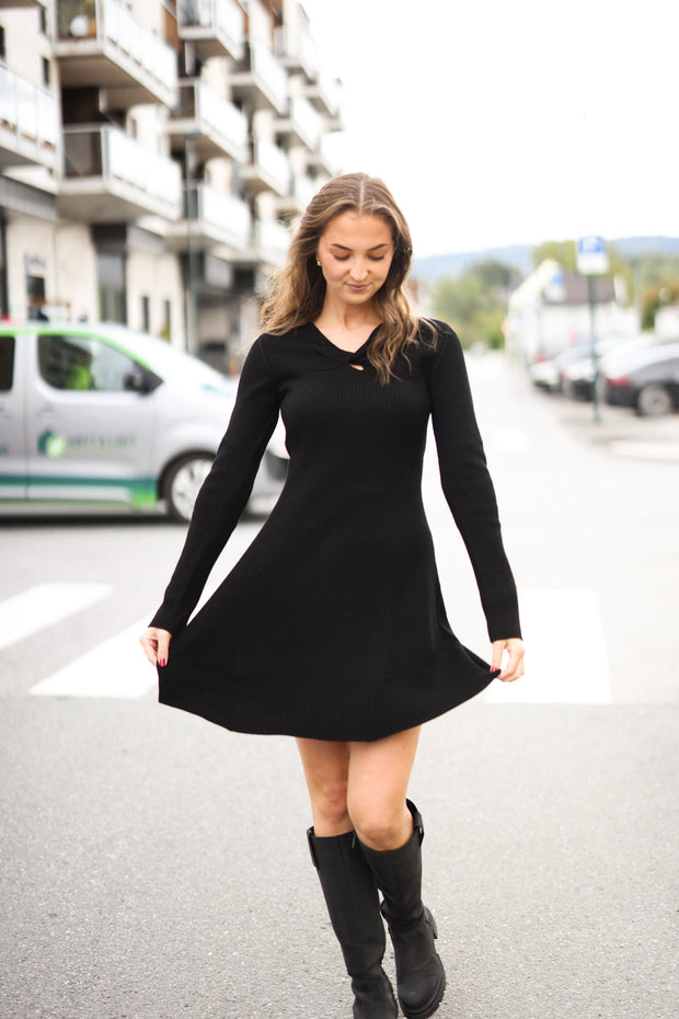 Myla Dress - Black